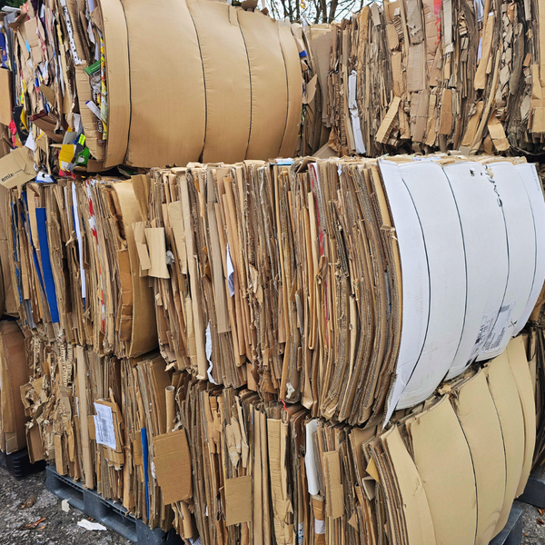 Zdjęcie na okładce dla Gospodarka Odpadami Firm „Foltek” – Surowce Wtórne | Kontenery Na Odpady | Folia | Makulatura | Recykling Tarnobrzeg